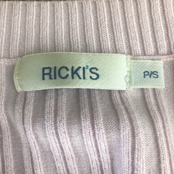 Ricki’s sweater - Picture 4 of 5